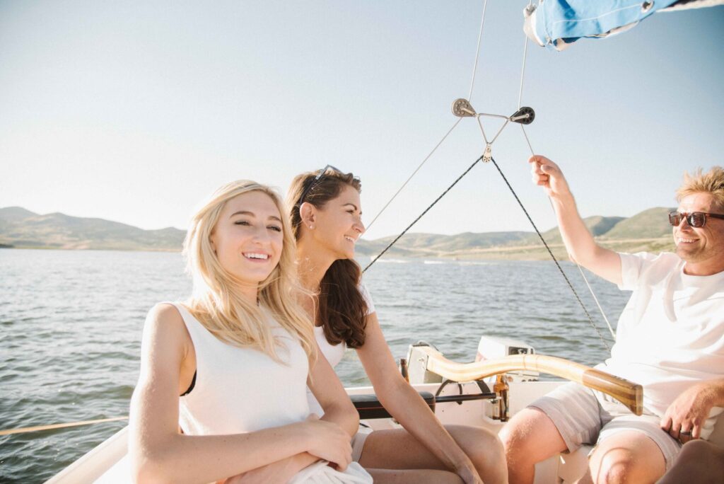 Top-Rated Boat Hire Services for Boating in Lake Tahoe