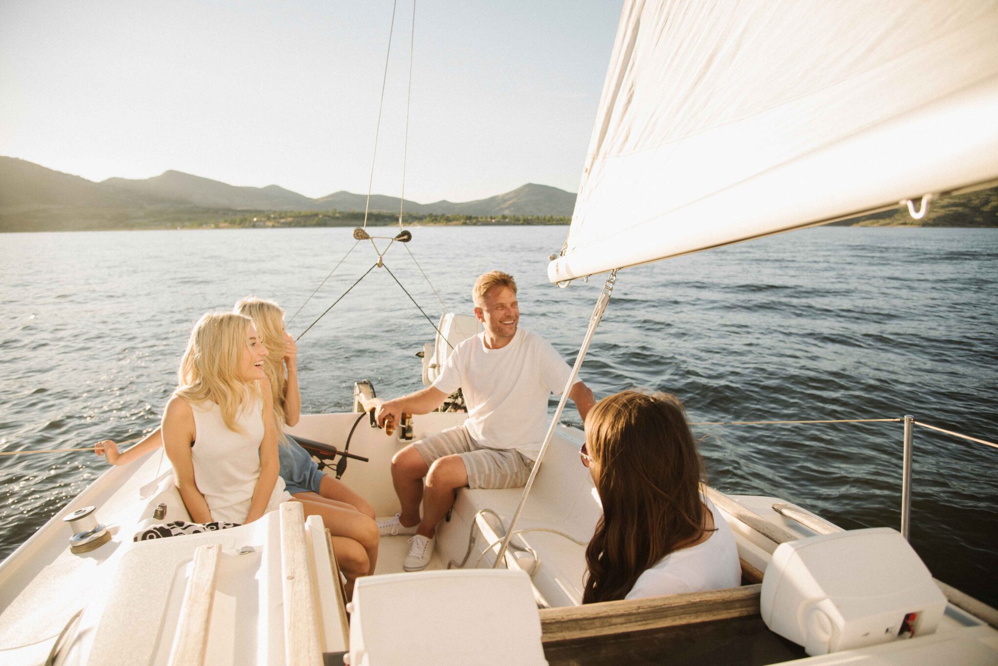 Best Locations for Sport Boat Rentals