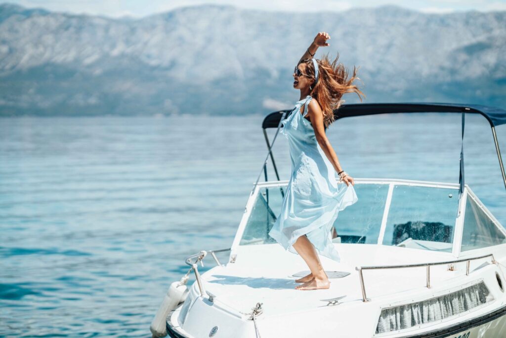 Boating in Lake Tahoe Safety Tips, Rules, and What to Expect