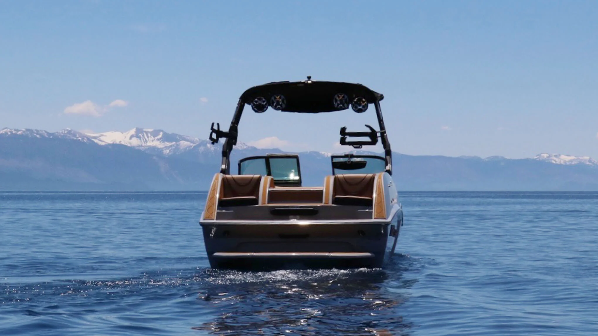 North Lake Tahoe Boat Rental 25' MB Wakesurf Boat
