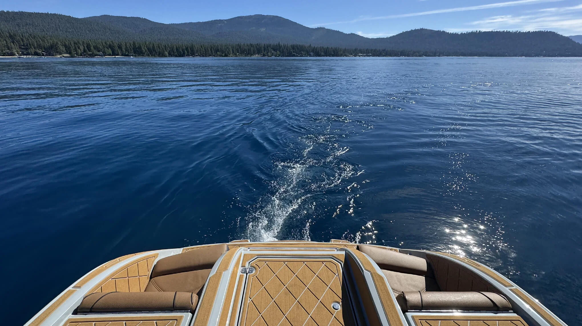 North Lake Tahoe Boat Rental 25' MB Wakesurf Boat