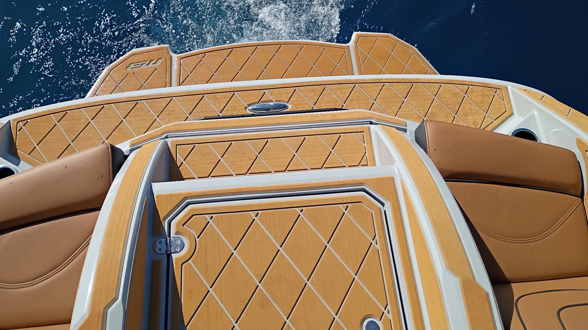 North Lake Tahoe Boat Rental 25' MB Wakesurf Boat