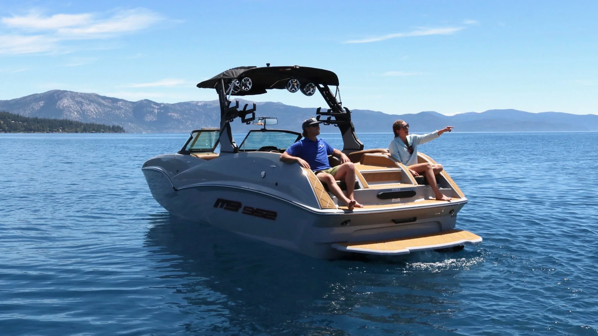 North Lake Tahoe Boat Rental 25' MB Wakesurf Boat