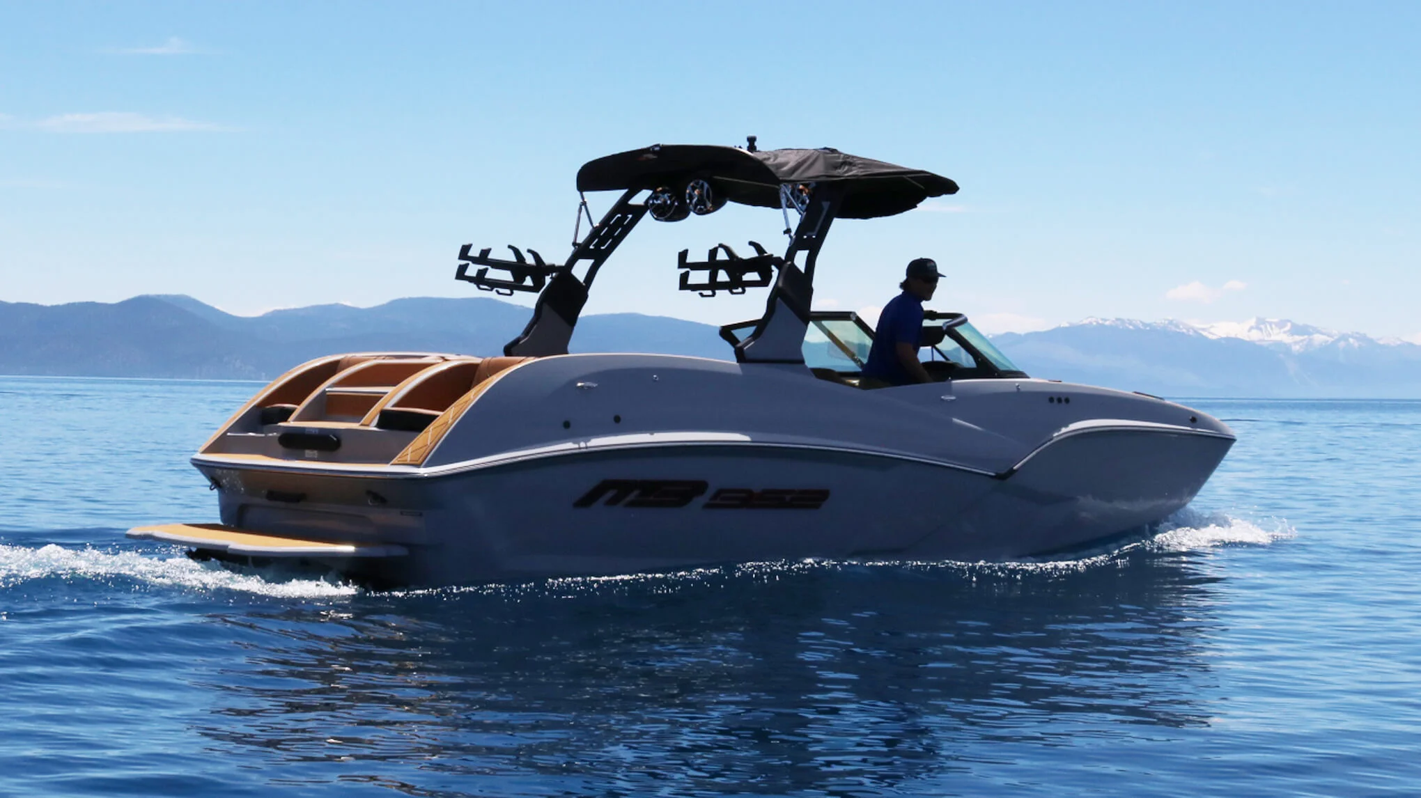 North Lake Tahoe Boat Rental 25' MB Wakesurf Boat